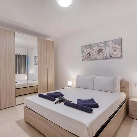 Large & Stylish With 2 Balconies Jvel1-2 세인트폴스베이